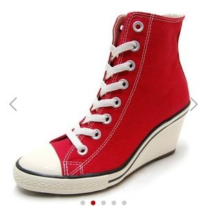 red heeled converse